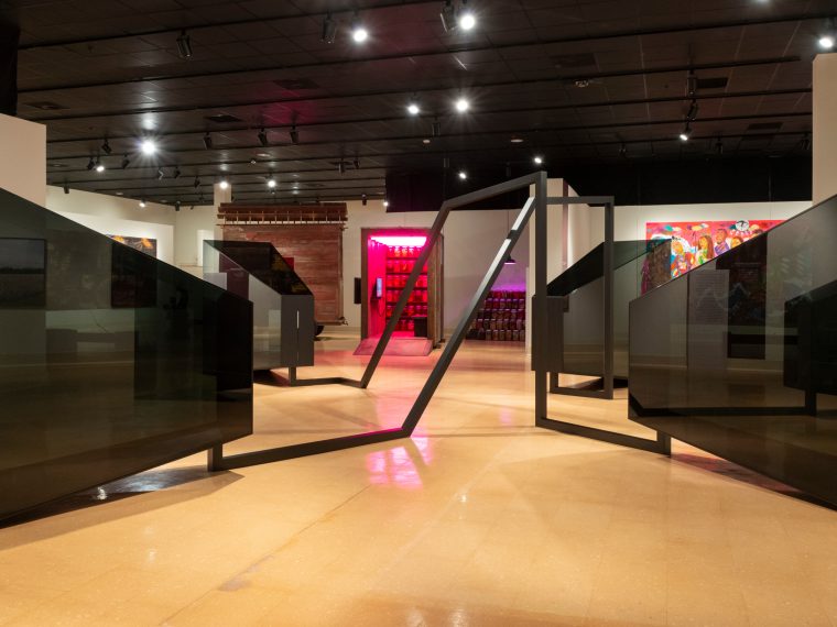 Torkwase Dyson, Way Over There Inside Me (A Festival of Inches), 2022. Painted steel, glass, painted aluminum, dry-erase marker. 2 Connectors each 203 x 33 x 93 in. 4 Trapezoids each 83 x 40 x 78 in. 2 units each compromised of 1 Connector and 2 Trapezoids 70 x 364 x 93 in. Courtesy the artist and Pace Gallery. Photography by Mitro Hood. Courtesy of the Mississippi Museum of Art and Baltimore Museum of Art.