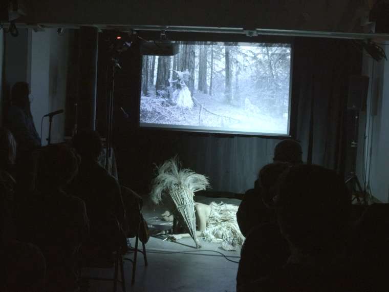 Anna Luisa Petrisko and Isola Buhawi, 2022. Performance documentation at Indexical.