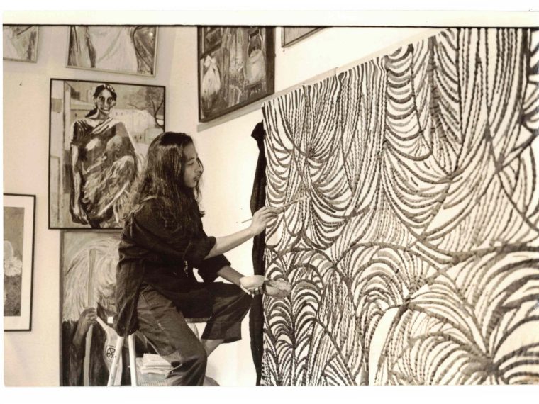 Pacita Abad in her Manila studio, 1984. Courtesy Pacita Abad Art Estate